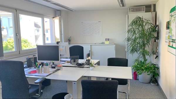 Beispielbüro1 - Büro in 71254 Ditzingen mit 221m² mieten