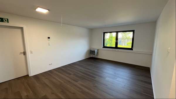 Eingangsbereich Büro Erdgeschoss - Halle in 71723 Großbottwar mit 719m² mieten