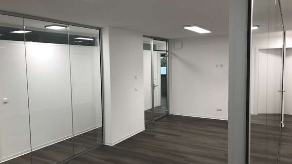 Innenansicht Warte- / Besprechungsbereich Innenansicht Warte- / Besprechungsbereich - Büro in 71723 Großbottwar mit 178m² mieten