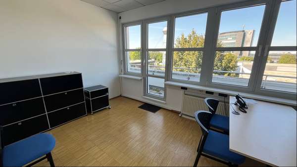 Innenansicht Büro Innenansicht Büro - Büro in 74321 Bietigheim-Bissingen mit 488m² mieten