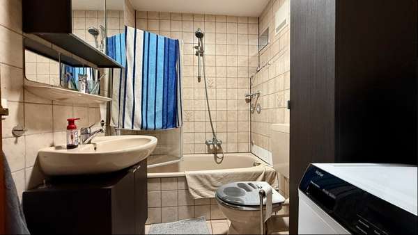Dachgeschosswohnung in 74354 Besigheim mit 61m² kaufen