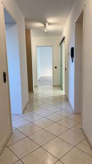 4 - Flurbereich 4 - Flurbereich - Etagenwohnung in 71732 Tamm mit 85m² kaufen