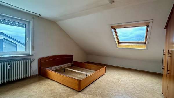 null - Dachgeschosswohnung in 71640 Ludwigsburg mit 73m² kaufen