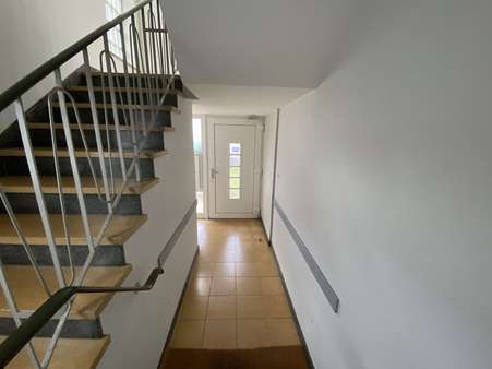 Hauseingang  - Mehrfamilienhaus in 73061 Ebersbach mit 228m² kaufen