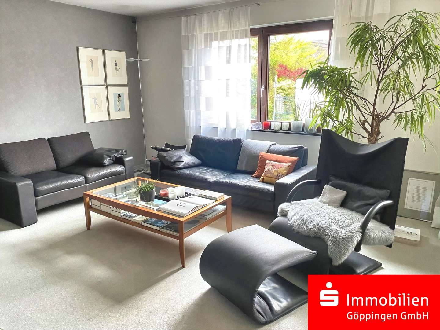 Wohnzimmer - Erdgeschosswohnung in 73092 Heiningen mit 110m² kaufen