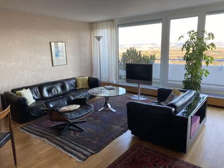 Wohnzimmer - Penthouse-Wohnung in 73033 Göppingen mit 95m² kaufen