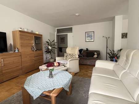 Wohnzimmer Wohnzimmer - Etagenwohnung in 73033 Göppingen mit 110m² kaufen