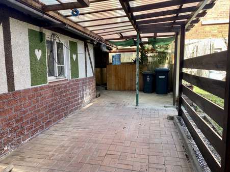 Überdachte Terrasse - Einfamilienhaus in 73312 Geislingen mit 133m² kaufen