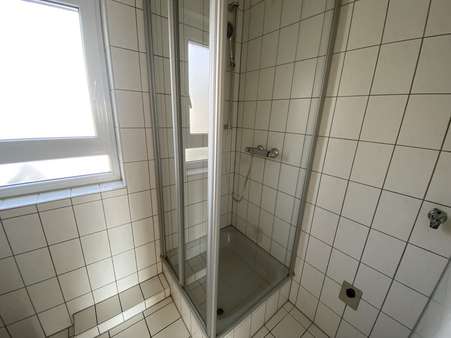 Duschbad - Dachgeschosswohnung in 73061 Ebersbach mit 51m² kaufen