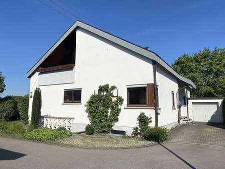 Hausansicht - Einfamilienhaus in 73333 Gingen mit 189m² kaufen