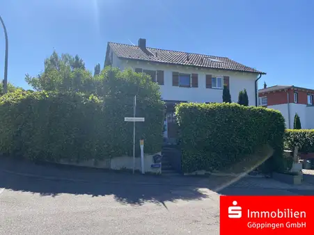 Charmante Doppelhaushälfte mit Garten, Terrasse und Dachterrasse in ruhiger Lage von Göppingen