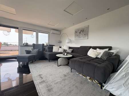 Wohnzimmer Wohnzimmer - Penthouse-Wohnung in 73033 Göppingen mit 110m² kaufen
