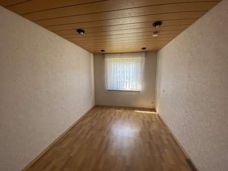 Kinderzimmer Kinderzimmer - Etagenwohnung in 73061 Ebersbach mit 88m² kaufen