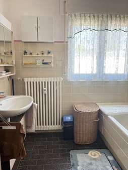 Bad OG - Mehrfamilienhaus in 73037 Göppingen mit 178m² kaufen