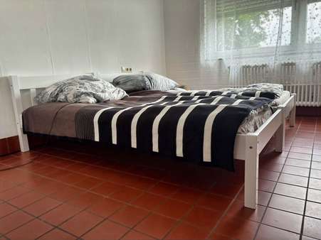 Schlafzimmer Schlafzimmer - Maisonette-Wohnung in 73033 Göppingen mit 130m² kaufen