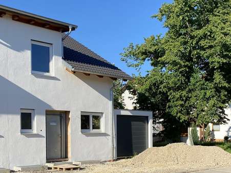 null - Doppelhaushälfte in 73092 Heiningen mit 115m² kaufen