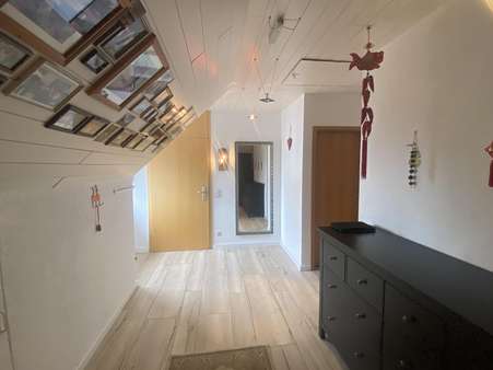 Diele - Maisonette-Wohnung in 73108 Gammelshausen mit 150m² kaufen