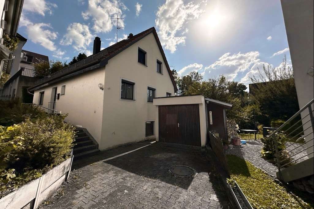 Außenansicht - Einfamilienhaus in 73730 Esslingen mit 139m² kaufen