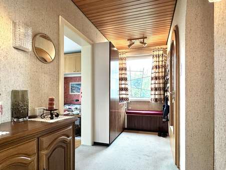 Eingangsbereich EG - Einfamilienhaus in 73765 Neuhausen mit 145m² kaufen
