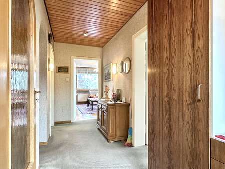 Flur EG - Einfamilienhaus in 73765 Neuhausen mit 145m² kaufen