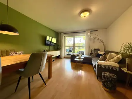 Zauberhafte 3 Zimmer-Wohnung mit eigenem Garten sucht neuen Besitzer!