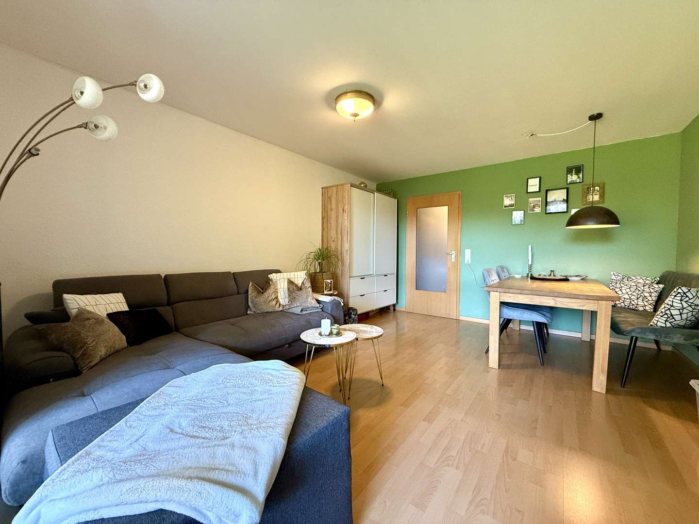 Wohnzimmer  - Erdgeschosswohnung in 73732 Esslingen mit 70m² kaufen