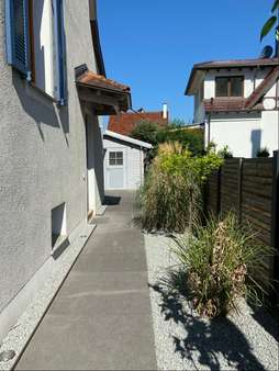 Zugang zum Haus Zugang zum Haus - Einfamilienhaus in 73230 Kirchheim mit 136m² kaufen