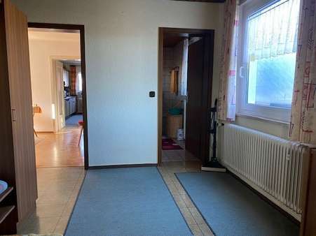 Hausflur - Einfamilienhaus in 73252 Lenningen mit 201m² kaufen