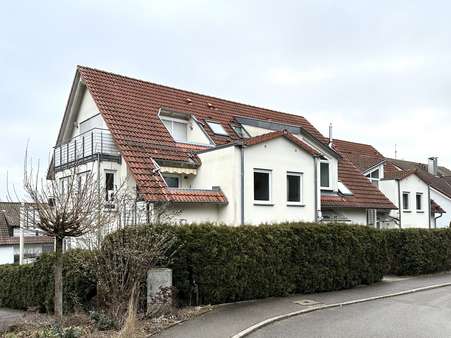 Ansicht von der Straße - Erdgeschosswohnung in 70771 Leinfelden-Echterdingen mit 98m² kaufen