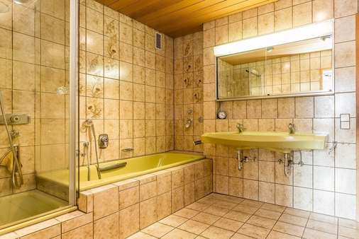 ... mit Doppelwaschtisch ... mit Doppelwaschtisch - Etagenwohnung in 70794 Filderstadt mit 84m² kaufen