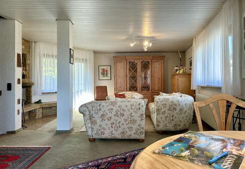 Essplatz und Wohnbereich - Reiheneckhaus in 73773 Aichwald mit 136m² kaufen