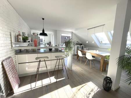 Wohnen Kochen Essen - Dachgeschosswohnung in 73760 Ostfildern mit 122m² kaufen