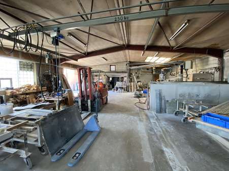Halle/Werkstatt - Werkstatt in 72622 Nürtingen mit 182m² kaufen