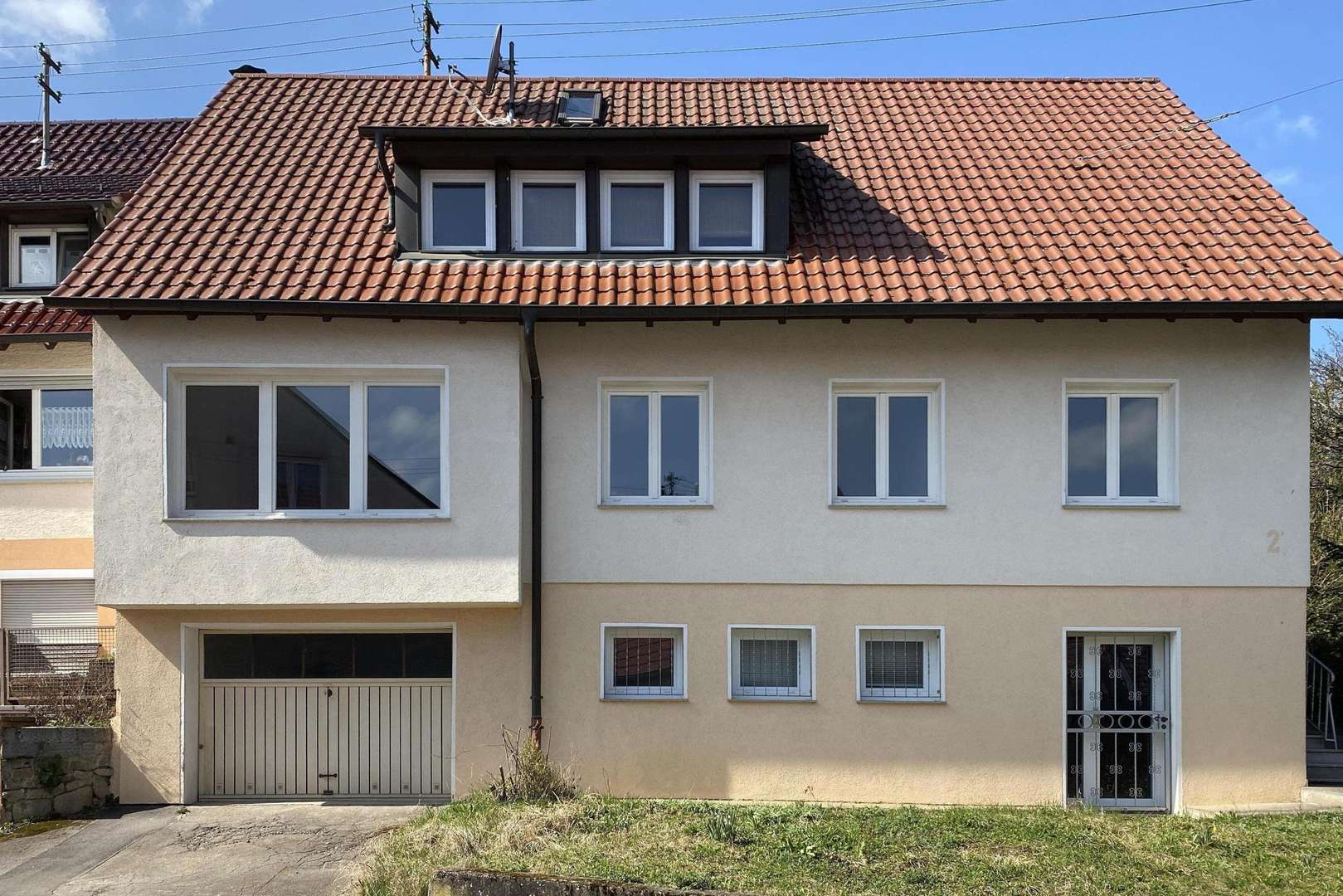 Ansicht Ost - Zweifamilienhaus in 70794 Filderstadt mit 174m² kaufen