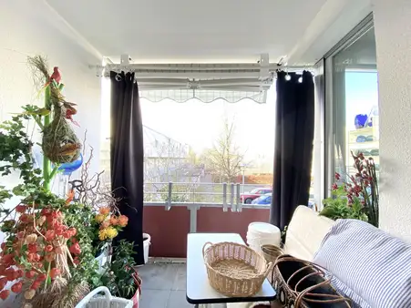 Beziehbare und helle Seniorenwohnung mit Balkon