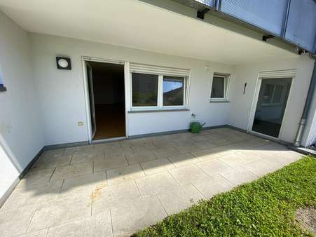 Terrasse - Erdgeschosswohnung in 72631 Aichtal mit 105m² kaufen