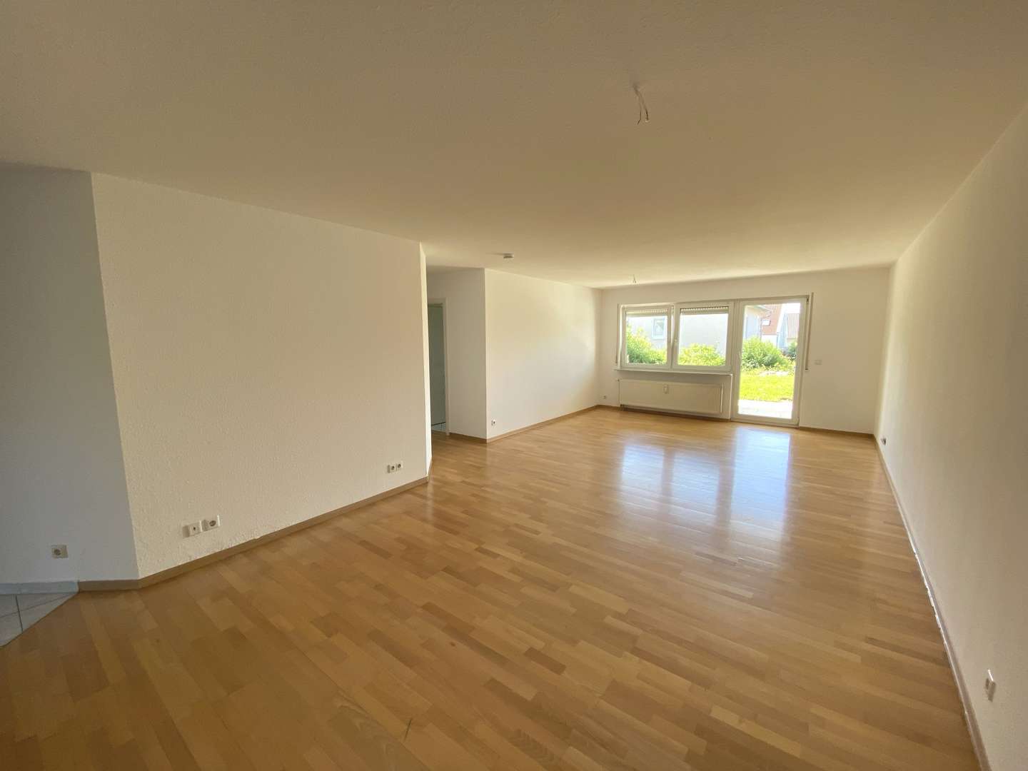 Wohn-/Esszimmer - Erdgeschosswohnung in 72631 Aichtal mit 105m² kaufen