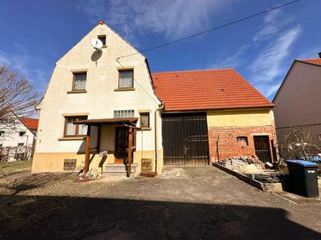 Frontansicht der Immobilie - Einfamilienhaus in 73666 Baltmannsweiler mit 111m² kaufen