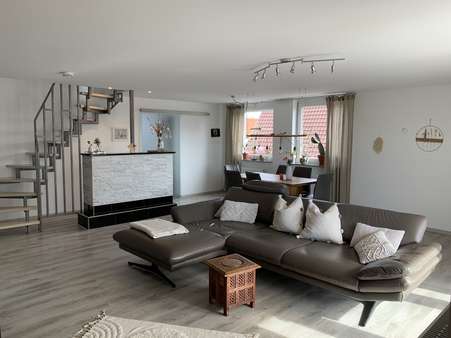 Wohn- Esszimmer 1. DG Wohn- Esszimmer 1. DG - Maisonette-Wohnung in 73734 Esslingen mit 142m² kaufen