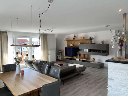 Wohn- Esszimmer 1. DG Wohn- Esszimmer 1. DG - Maisonette-Wohnung in 73734 Esslingen mit 142m² kaufen