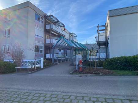 Außenansicht Außenansicht - Etagenwohnung in 73733 Esslingen mit 29m² kaufen