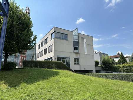 Gebäudeansicht Gebäudeansicht - Büro in 70376 Stuttgart mit 1200m² mieten