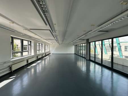 Konferenzraum Konferenzraum - Büro in 70376 Stuttgart mit 1200m² mieten