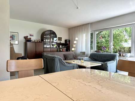 Wohn-, Esszimmer - Doppelhaushälfte in 70771 Leinfelden-Echterdingen mit 124m² kaufen