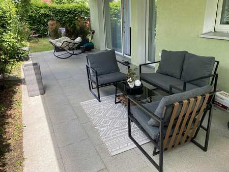 Große Terrasse - Erdgeschosswohnung in 70619 Stuttgart mit 120m² kaufen