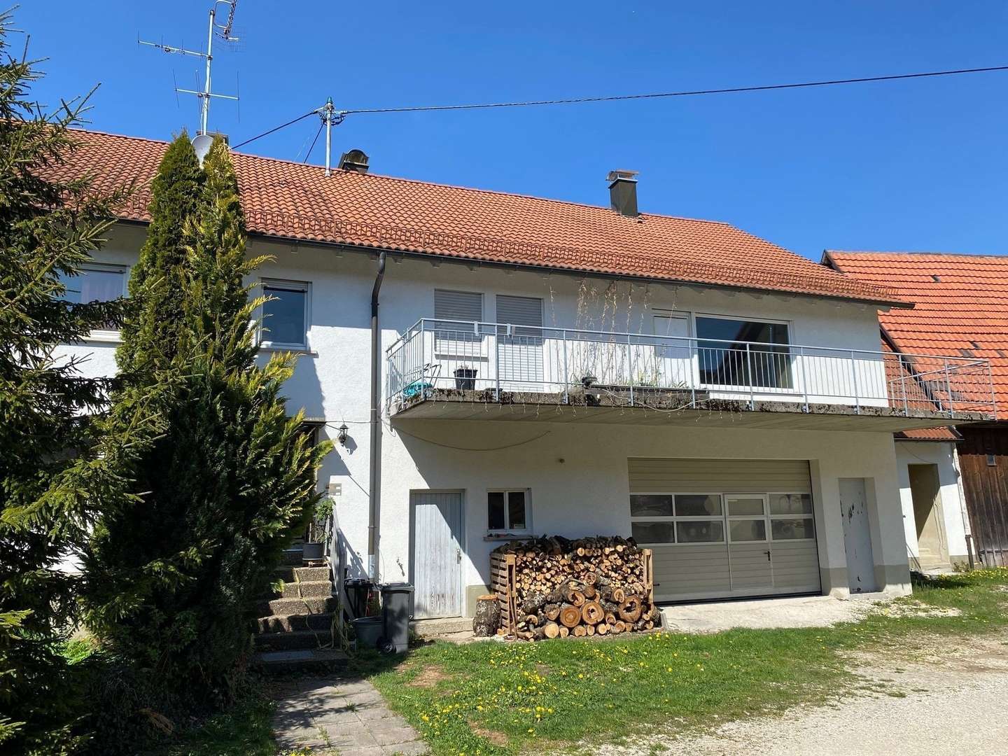 Ansicht Teil Rohbau - Zweifamilienhaus in 73252 Lenningen mit 212m² kaufen
