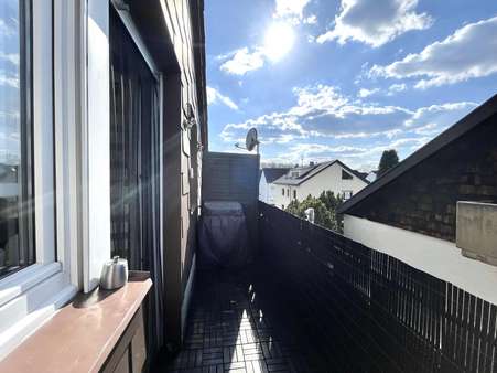 Idyllischer Balkon - Dachgeschosswohnung in 70771 Leinfelden-Echterdingen mit 32m² kaufen