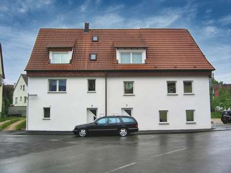 Ansicht Eingang/Straße - Zweifamilienhaus in 72622 Nürtingen mit 240m² kaufen