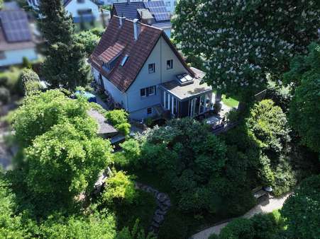 Ansicht von oben mit Gartenweg Ansicht von oben mit Gartenweg - Einfamilienhaus in 73230 Kirchheim mit 143m² kaufen