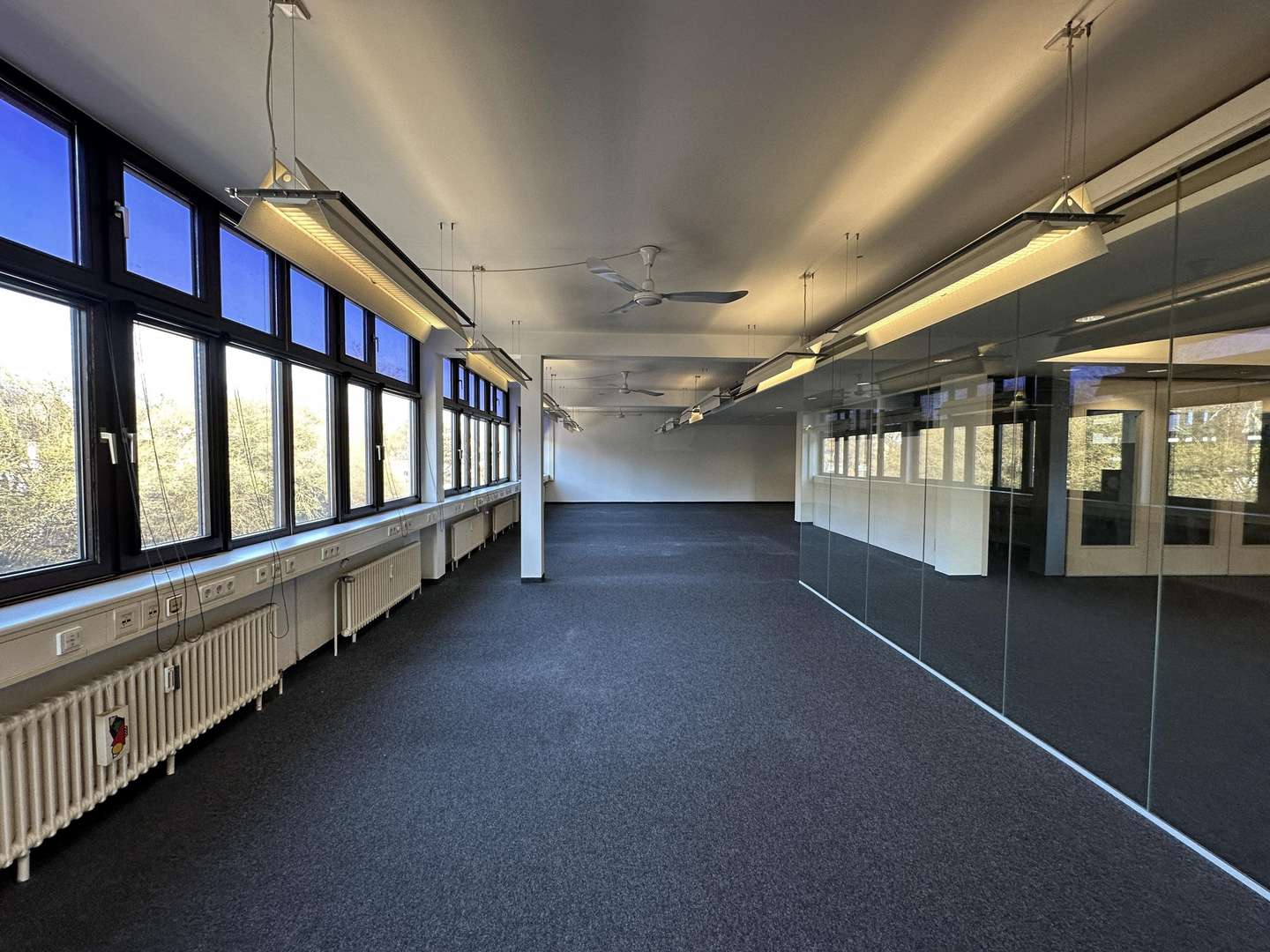 Aktuell: Büronutzung - Etagenwohnung in 73734 Esslingen mit 400m² kaufen